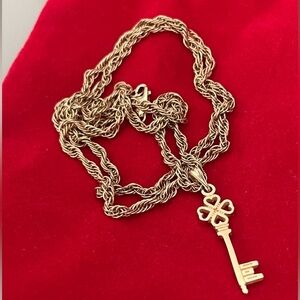 Gold Key Pendant Necyklace for Women - Classic Twisted Rope Chain